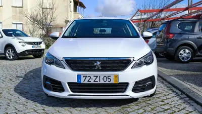 Peugeot 308 2019 - 11950 EUR, 92533 km - AUTO.MOTO.pt - 92533km - foto 2 de 8