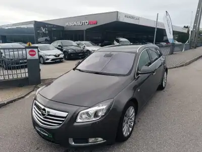Opel Insignia 2010 - 7500 EUR, 206000 km - AUTO.MOTO.pt - 206000km - foto 3 de 31