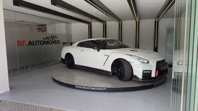 Nissan GT-R 2017 - 300000 EUR, 30685 km - 30685km - foto 10 de 69