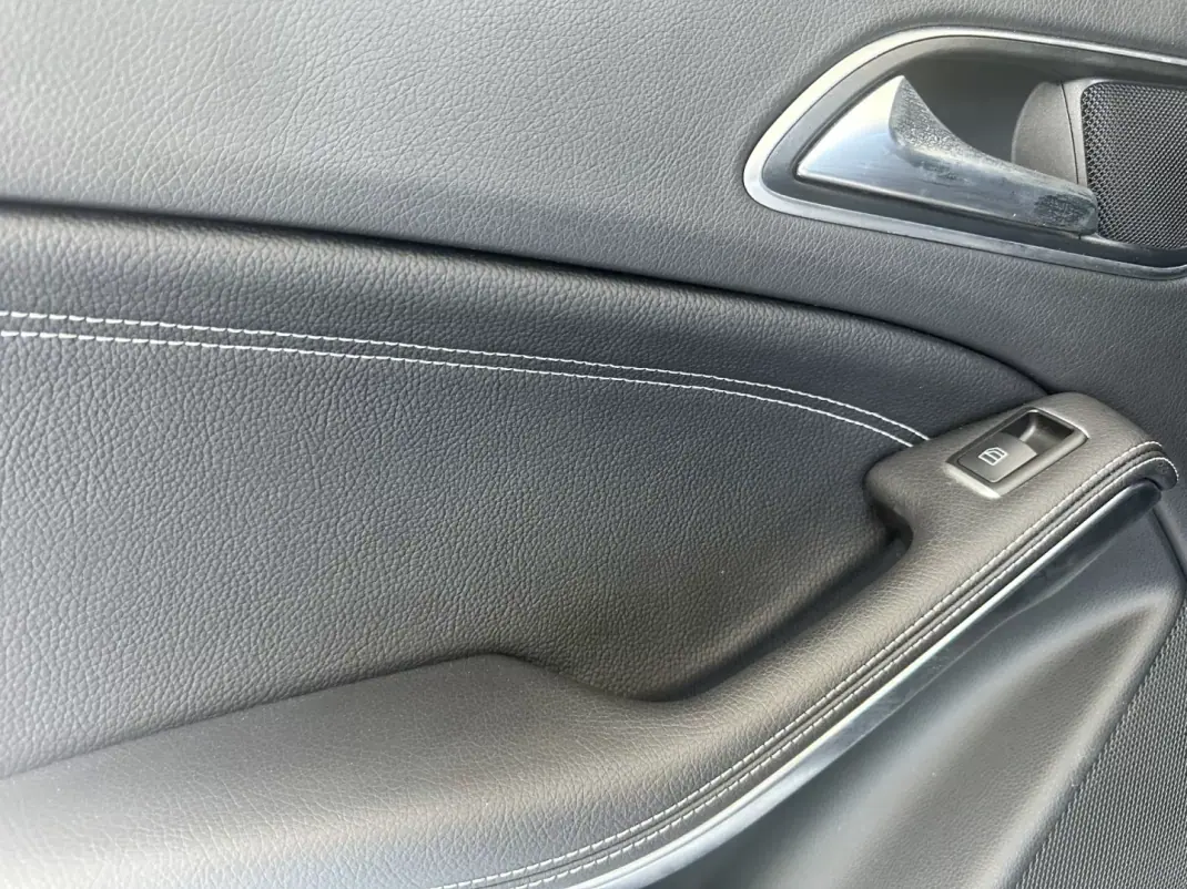Mercedes-Benz CLA 220 2015 - 18990 EUR, 171500 km - 171500km - foto 27 de 31