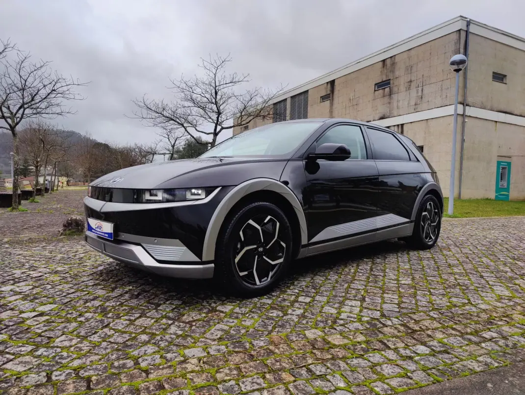 Hyundai Ioniq 5 2022 - 26990 EUR, 97082 km - AUTO.MOTO.pt - 97082km - foto 2 de 11