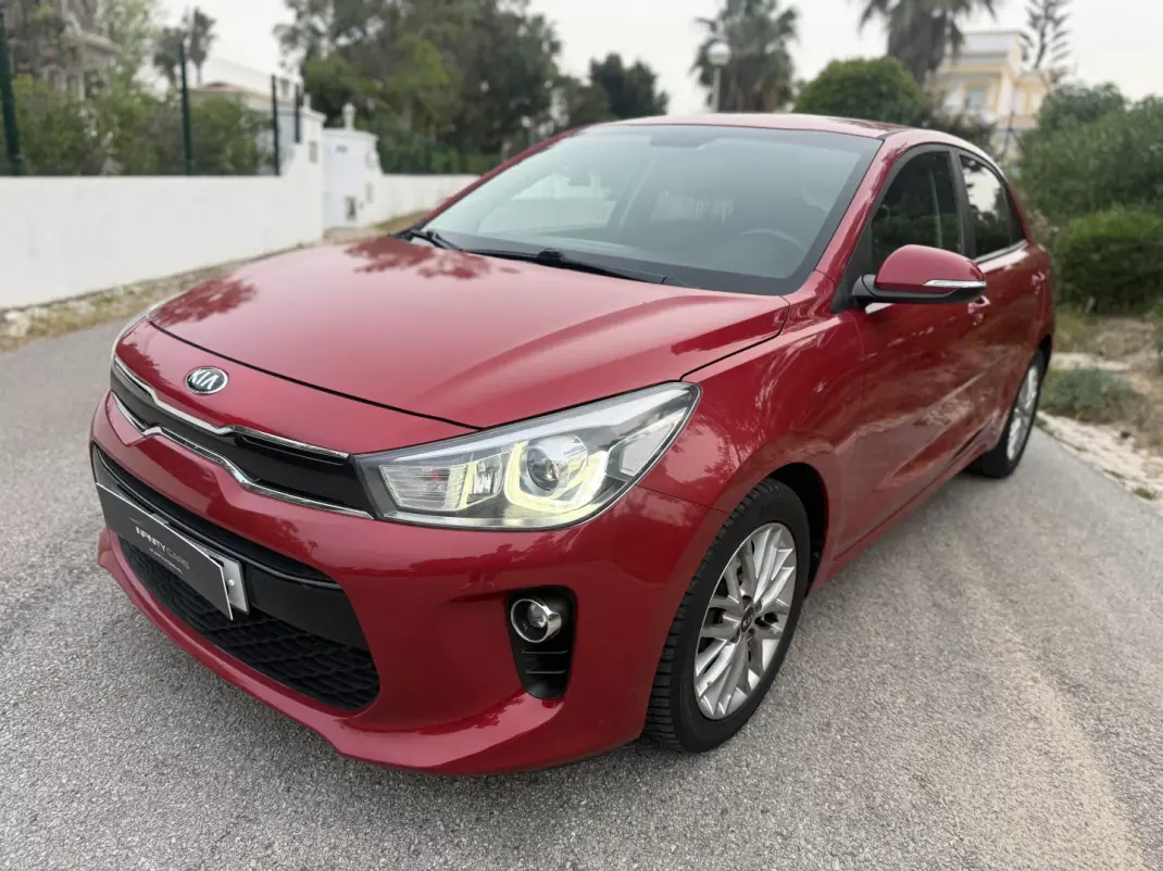 Kia Rio 2018 - 10999 EUR, 90000 km - AUTO.MOTO.pt - 90000km - foto 1 de 15