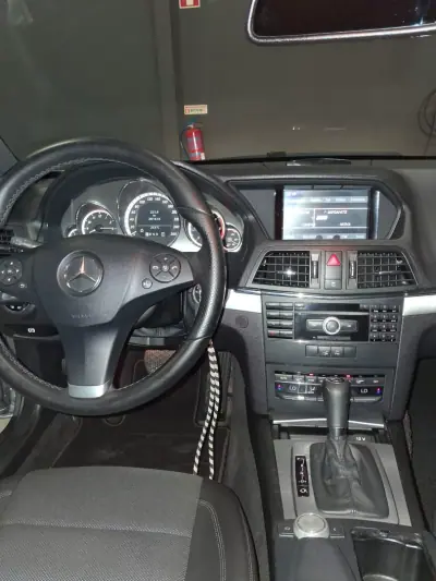 Mercedes-Benz E 250 2009 - 14790 EUR, 201614 km - 201614km - foto 8 de 15