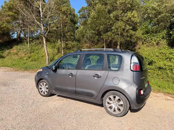 Citroën C3 Picasso 2009 - 3650 EUR, 244996 km - AUTO.MOTO.pt - 244996km - foto 4 de 13