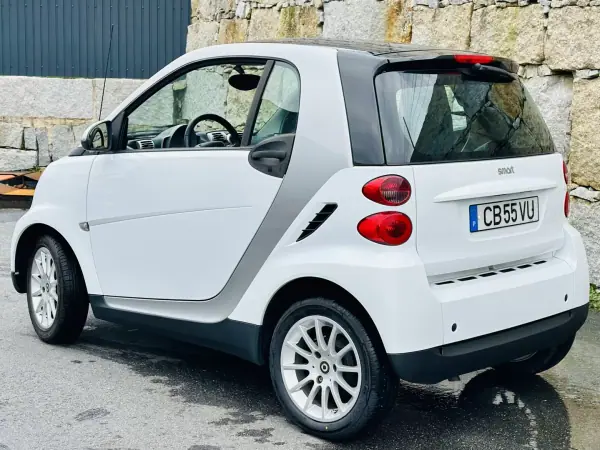 Smart Fortwo Cabrio 2008 - 6700 EUR, 60000 km - AUTO.MOTO.pt - 60000km - foto 3 de 26