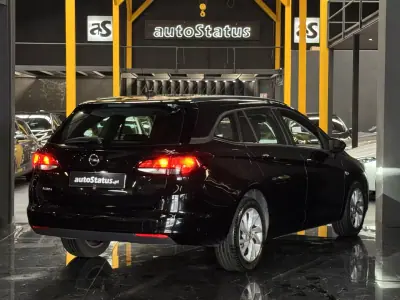 Opel Astra Sports Tourer 2022 - 15490 EUR, 84400 km - AUTO.MOTO.pt - 84400km - foto 13 de 34