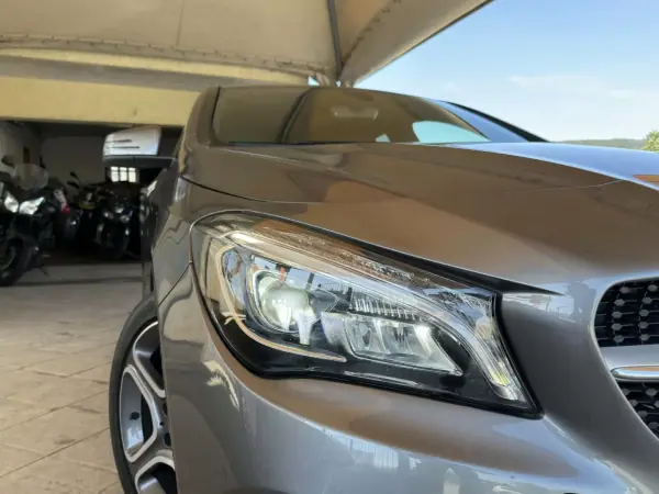 Mercedes-Benz CLA 180 2016 - 17950 EUR, 146271 km - AUTO.MOTO.pt - 146271km - foto 12 de 33