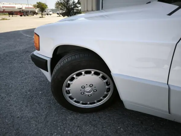 Mercedes-Benz 1993 - 9950 EUR, 89439 km - AUTO.MOTO.pt - 89439km - foto 52 de 60