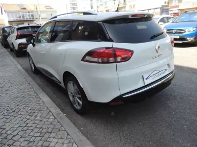 Renault Clio Sport Tourer 2018 - 11950 EUR, 135500 km - AUTO.MOTO.pt - 135500km - foto 5 de 16
