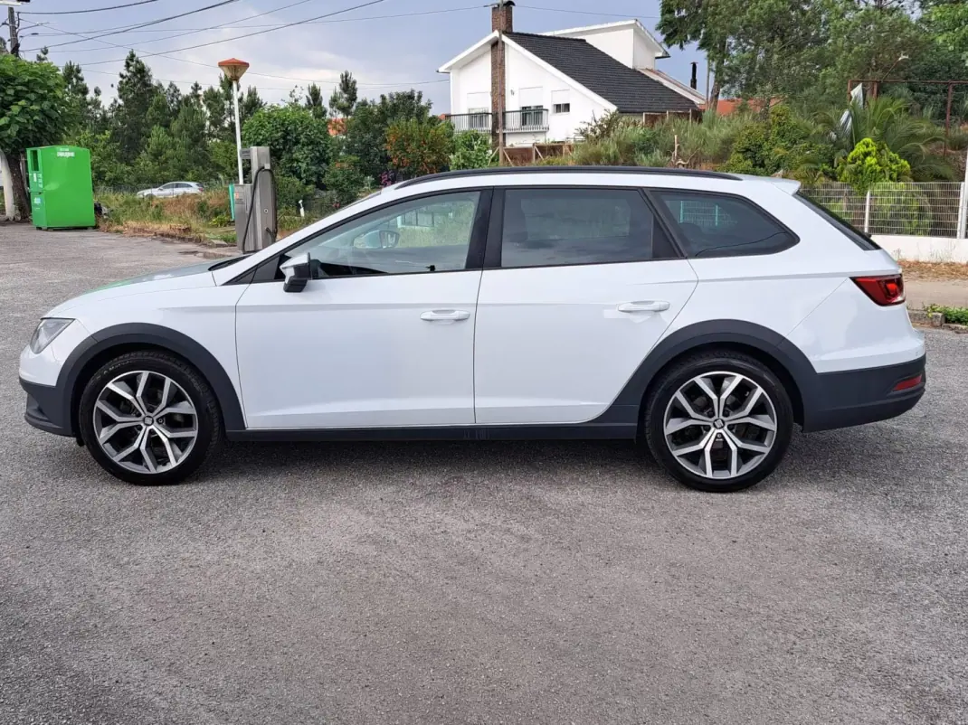 SEAT Leon X-Perience 2016 - 12990 EUR, 183751 km - AUTO.MOTO.pt - 183751km - foto 10 de 46