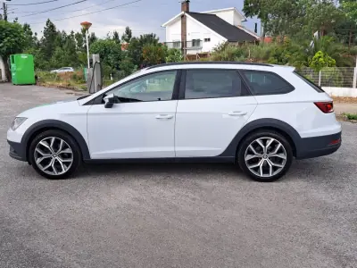 SEAT Leon X-Perience 2016 - 12990 EUR, 183751 km - AUTO.MOTO.pt - 183751km - foto 10 de 46