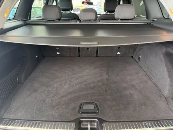 Mercedes-Benz GLC 250 2017 - 31990 EUR, 126652 km - AUTO.MOTO.pt - 126652km - foto 18 de 24