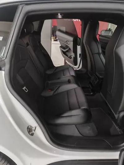 Porsche Taycan Cross Turismo 2022 - 65750 EUR, 55800 km - AUTO.MOTO.pt - 55800km - foto 19 de 40