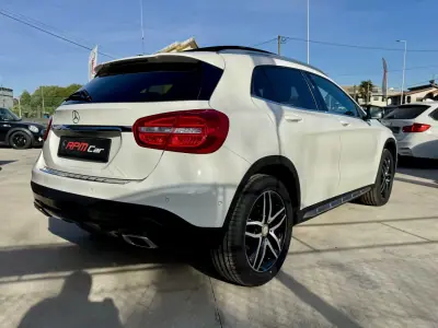 Mercedes-Benz GLA 180 2016 - 17999 EUR, 180000 km - AUTO.MOTO.pt - 180000km - foto 17 de 24