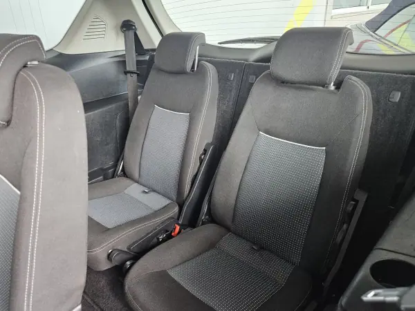 Ford S-Max 2012 - 8250 EUR, 260000 km - AUTO.MOTO.pt - 260000km - foto 6 de 13