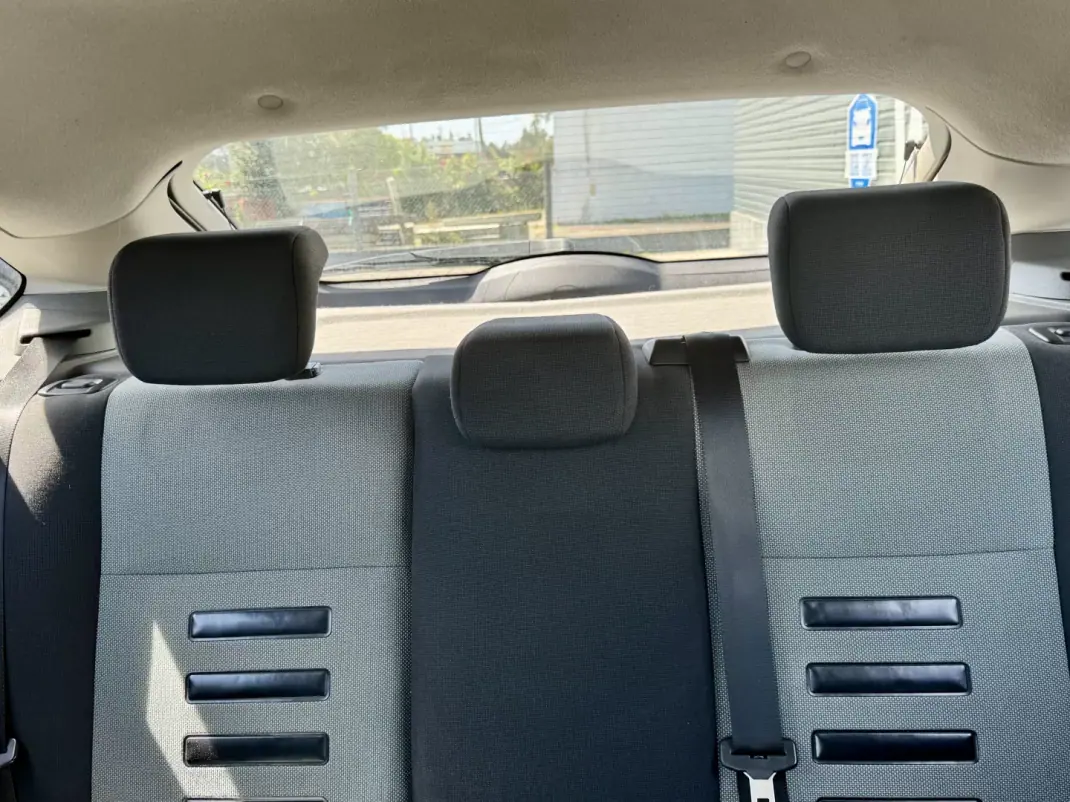 Ford Focus 2009 - 7250 EUR, 177000 km - AUTO.MOTO.pt - 177000km - foto 11 de 23