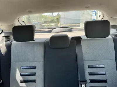 Ford Focus 2009 - 7250 EUR, 177000 km - AUTO.MOTO.pt - 177000km - foto 11 de 23