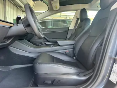 Tesla Model 3 2020 - 33900 EUR, 48971 km - 48971km - foto 17 de 31