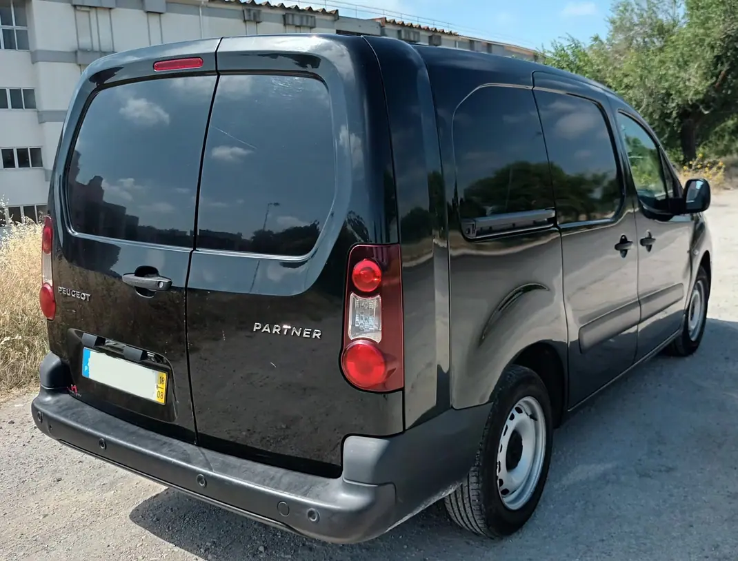 Peugeot Partner 2018 - 12500 EUR, 220000 km - 220000km - foto 4 de 8