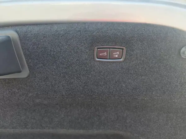 Audi e-tron GT 2021 - 52499 EUR, 100000 km - AUTO.MOTO.pt - 100000km - foto 21 de 46