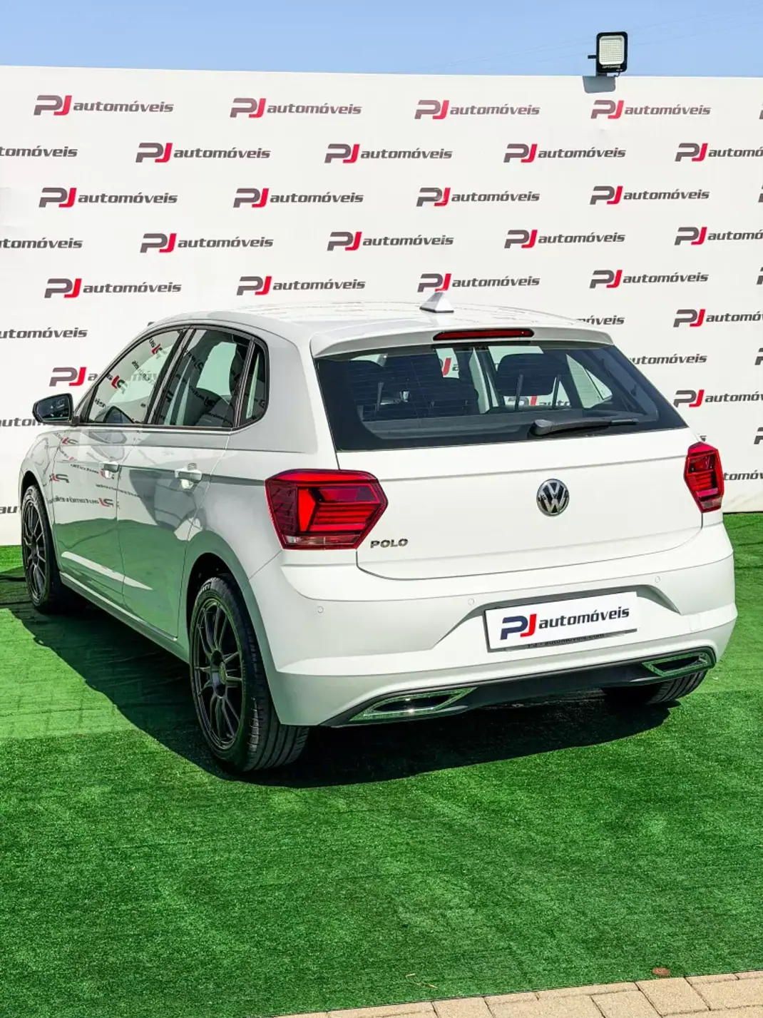 Volkswagen Polo 2018 - 12500 EUR, 112178 km - 112178km - foto 13 de 21