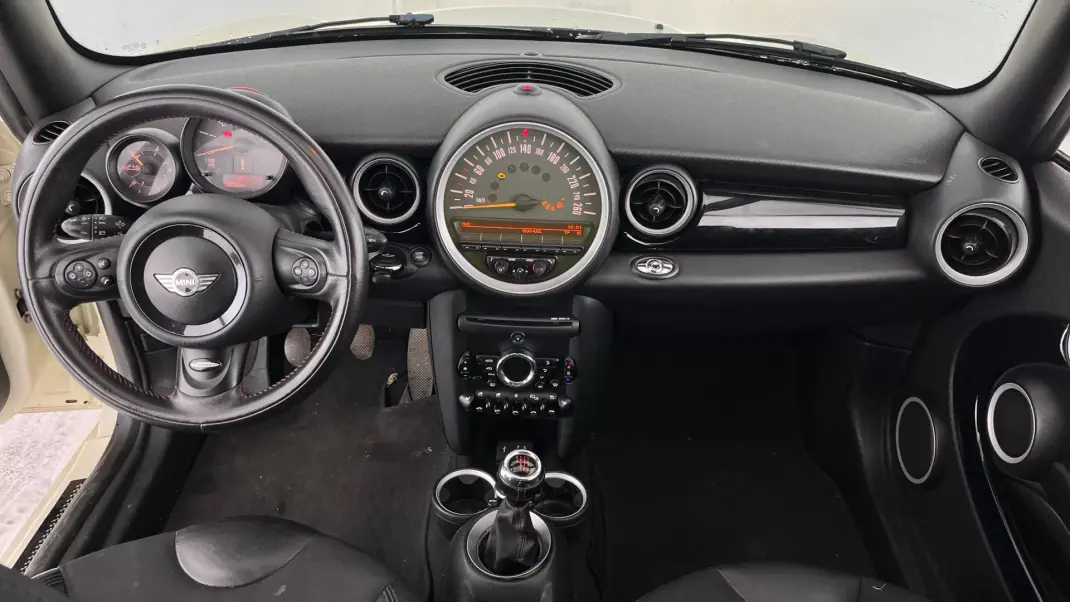 MINI 1000 2015 - 14999 EUR, 103021 km - AUTO.MOTO.pt - 103021km - foto 12 de 12
