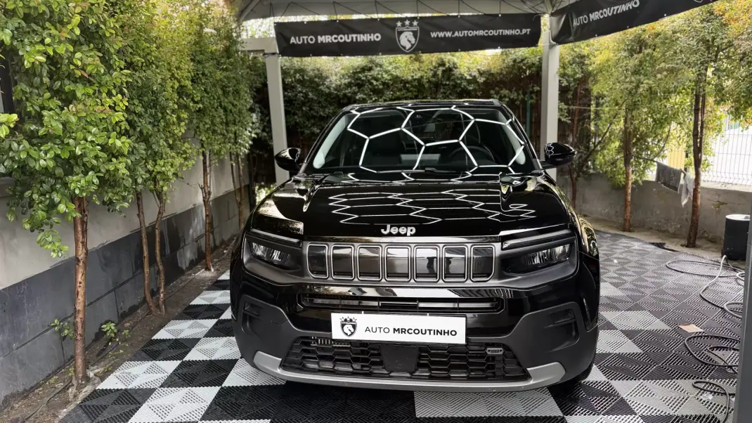 Jeep Avenger 2024 - 20900 EUR, 12166 km - AUTO.MOTO.pt - 12166km - foto 1 de 25