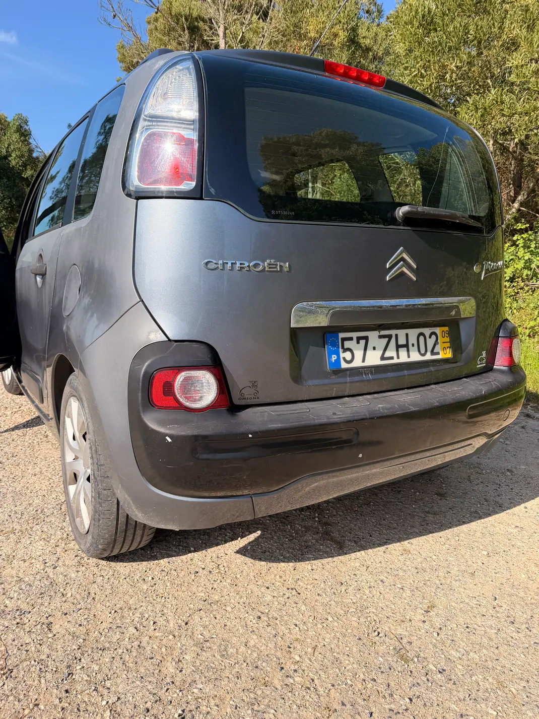 Citroën C3 Picasso 2009 - 4500 EUR, 240000 km - AUTO.MOTO.pt - 240000km - foto 9 de 13
