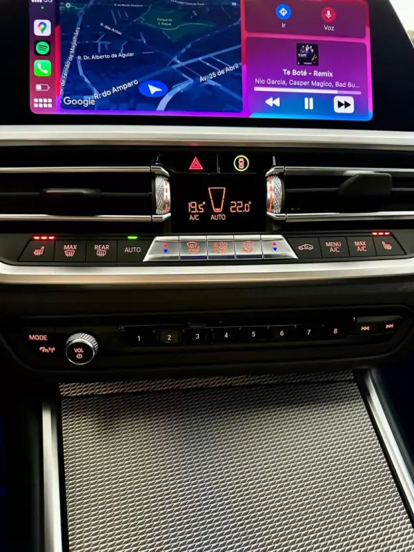 BMW 330e 2019 - 29750 EUR, 99000 km - AUTO.MOTO.pt - 99000km - foto 19 de 46