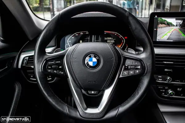 BMW 520 2023 - 31900 EUR, 151246 km - AUTO.MOTO.pt - 151246km - foto 12 de 47