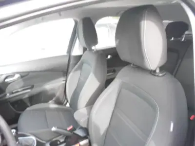 Fiat Tipo 2018 - 13500 EUR, 106069 km - AUTO.MOTO.pt - 106069km - foto 8 de 12