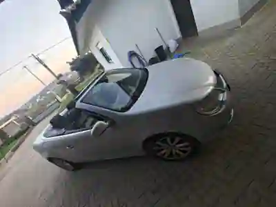 Volkswagen EOS 2008 - 6000 EUR, 221000 km - AUTO.MOTO.pt - 221000km - foto 4 de 8