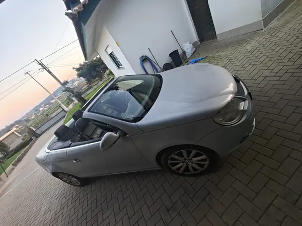 Volkswagen EOS 2008 - 6000 EUR, 221000 km - AUTO.MOTO.pt - 221000km - foto 4 de 8