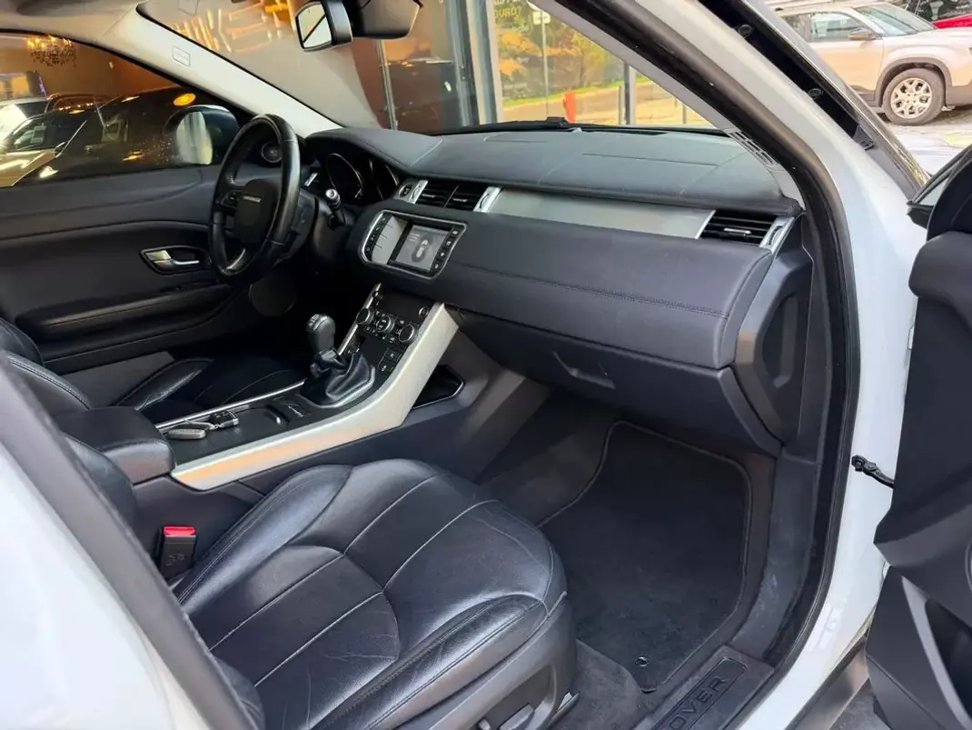 Land Rover Range Rover Evoque 2017 - 17890 EUR, 205931 km - 205931km - foto 18 de 26