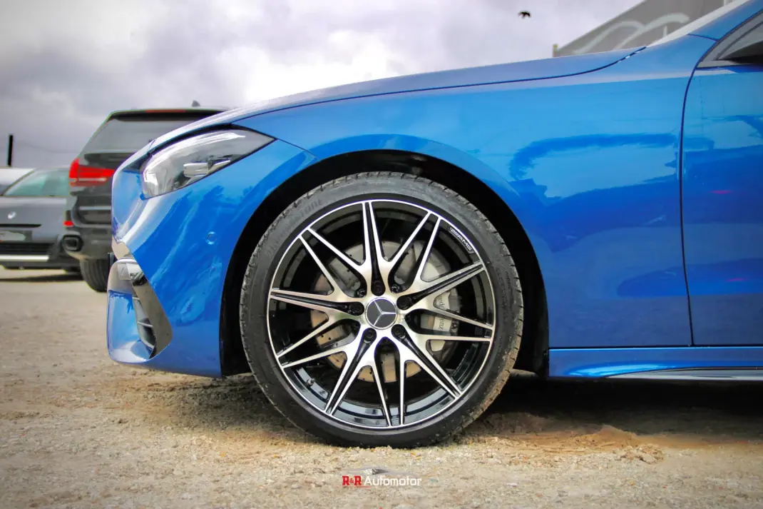 Mercedes-Benz C 300 2022 - 43500 EUR, 65000 km - AUTO.MOTO.pt - 65000km - foto 10 de 47