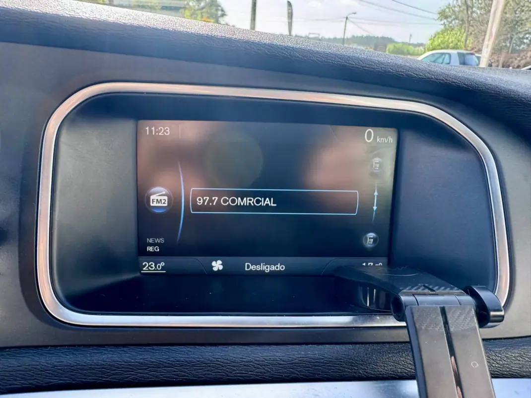 Volvo V40 2014 - 12500 EUR, 191000 km - AUTO.MOTO.pt - 191000km - foto 9 de 25