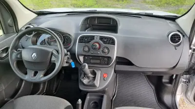 Renault 2019 - 19900 EUR, 100835 km - AUTO.MOTO.pt - 100835km - foto 5 de 28