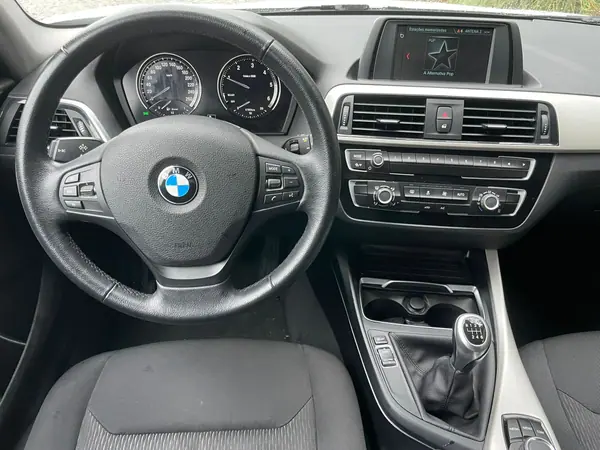 BMW 116 2018 - 16490 EUR, 81000 km - 81000km - foto 4 de 8