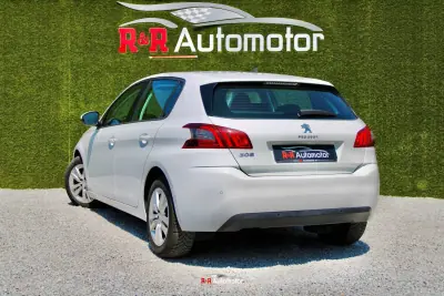 Peugeot 308 2018 - 11900 EUR, 90000 km - 90000km - foto 2 de 29
