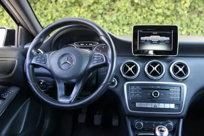 Mercedes-Benz A 180 2016 - 15450 EUR, 149000 km - 149000km - foto 14 de 16