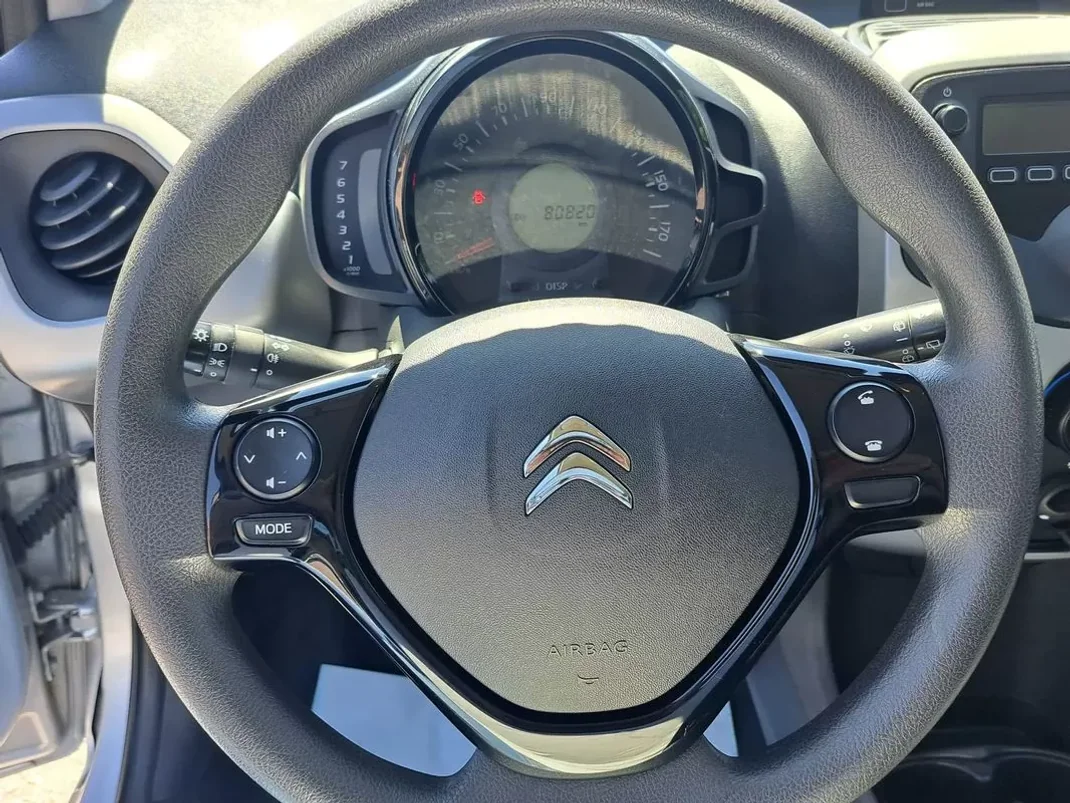 Citroën C1 2018 - 9500 EUR, 80000 km - AUTO.MOTO.pt - 80000km - foto 27 de 39