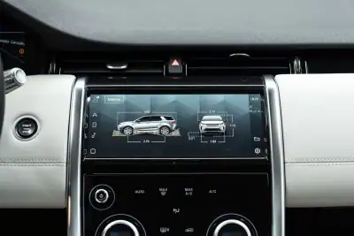 Land Rover Discovery Sport 2021 - 36950 EUR, 63000 km - AUTO.MOTO.pt - 63000km - foto 41 de 59