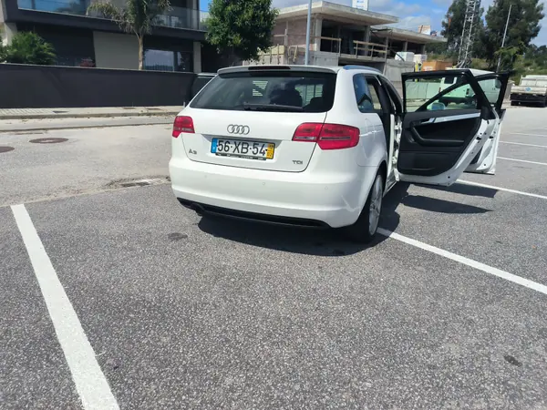 Audi A3 Sportback 2012 - 12500 EUR, 205100 km - AUTO.MOTO.pt - 205100km - foto 16 de 19