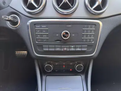 Mercedes-Benz CLA 180 2016 - 18900 EUR, 148405 km - AUTO.MOTO.pt - 148405km - foto 20 de 26