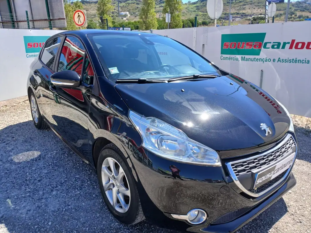 Peugeot 208 2014 - 7750 EUR, 84840 km - 84840km - foto 5 de 25