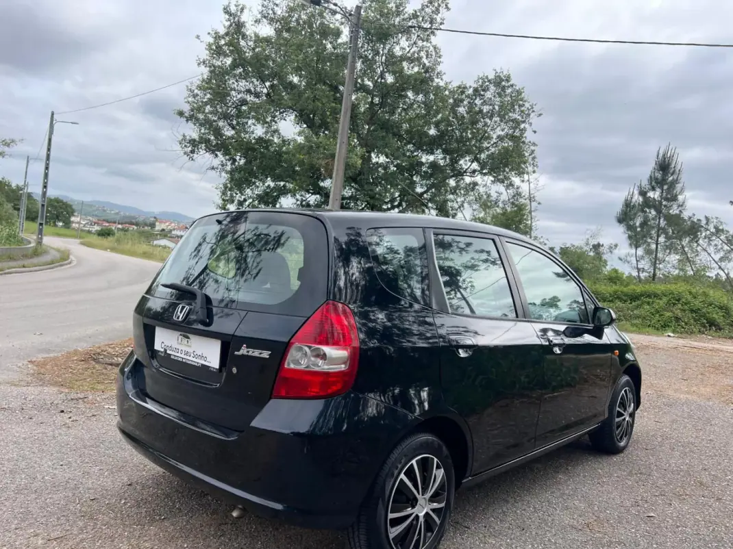 Honda Jazz 2003 - 4750 EUR, 263508 km - AUTO.MOTO.pt - 263508km - foto 20 de 29