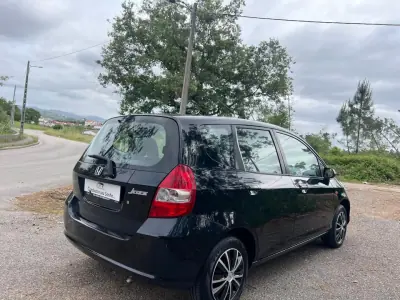 Honda Jazz 2003 - 4750 EUR, 263508 km - AUTO.MOTO.pt - 263508km - foto 20 de 29