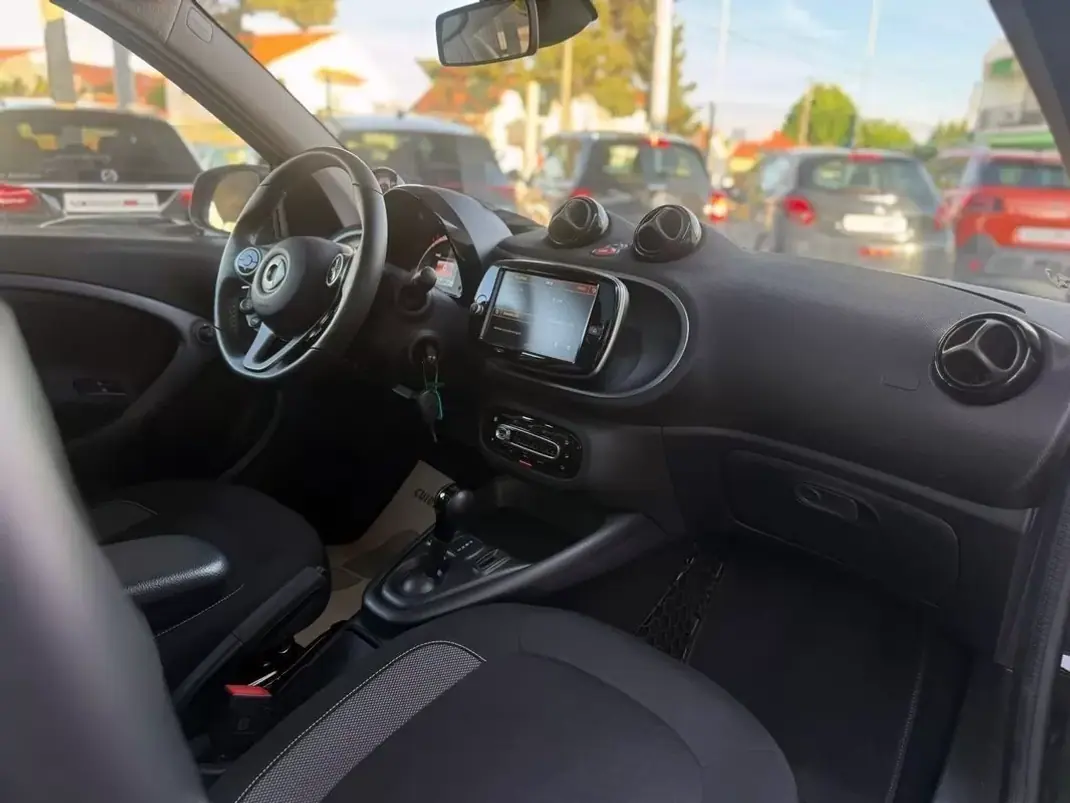 Smart ForFour 2020 - 12990 EUR, 37813 km - AUTO.MOTO.pt - 37813km - foto 17 de 17