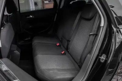 Peugeot 308 SW 2019 - 9800 EUR, 267684 km - AUTO.MOTO.pt - 267684km - foto 27 de 38