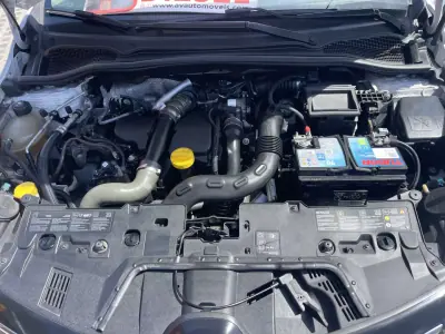Renault Clio 2015 - 8950 EUR, 234122 km - AUTO.MOTO.pt - 234122km - foto 12 de 12